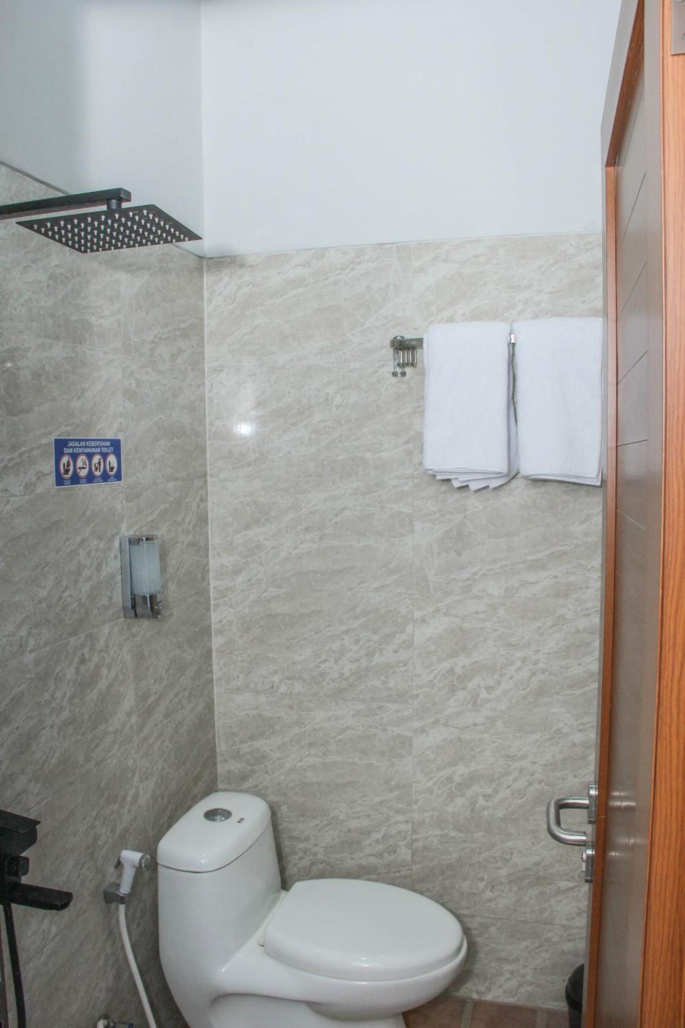 Laswi Syariah Guest House Bandung Ngoại thất bức ảnh